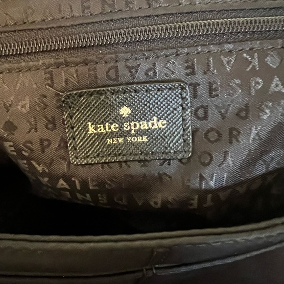 Kate Spade Black and Gold Crossbody Bag with Flap Design - Picture 5 of 13